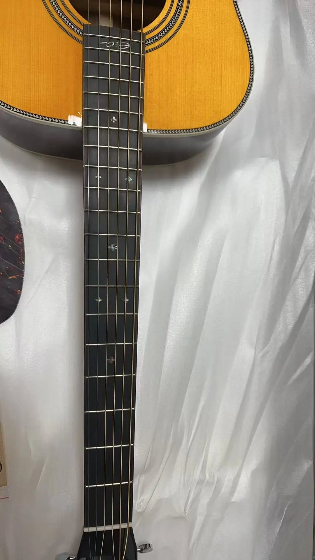 2026 hot 000 28EC Eric Clapton Signature Model 1997 yellow Acoustic Guitar