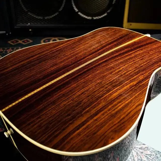 HD 28 2002 Acoustic Guitar as same of the pictues