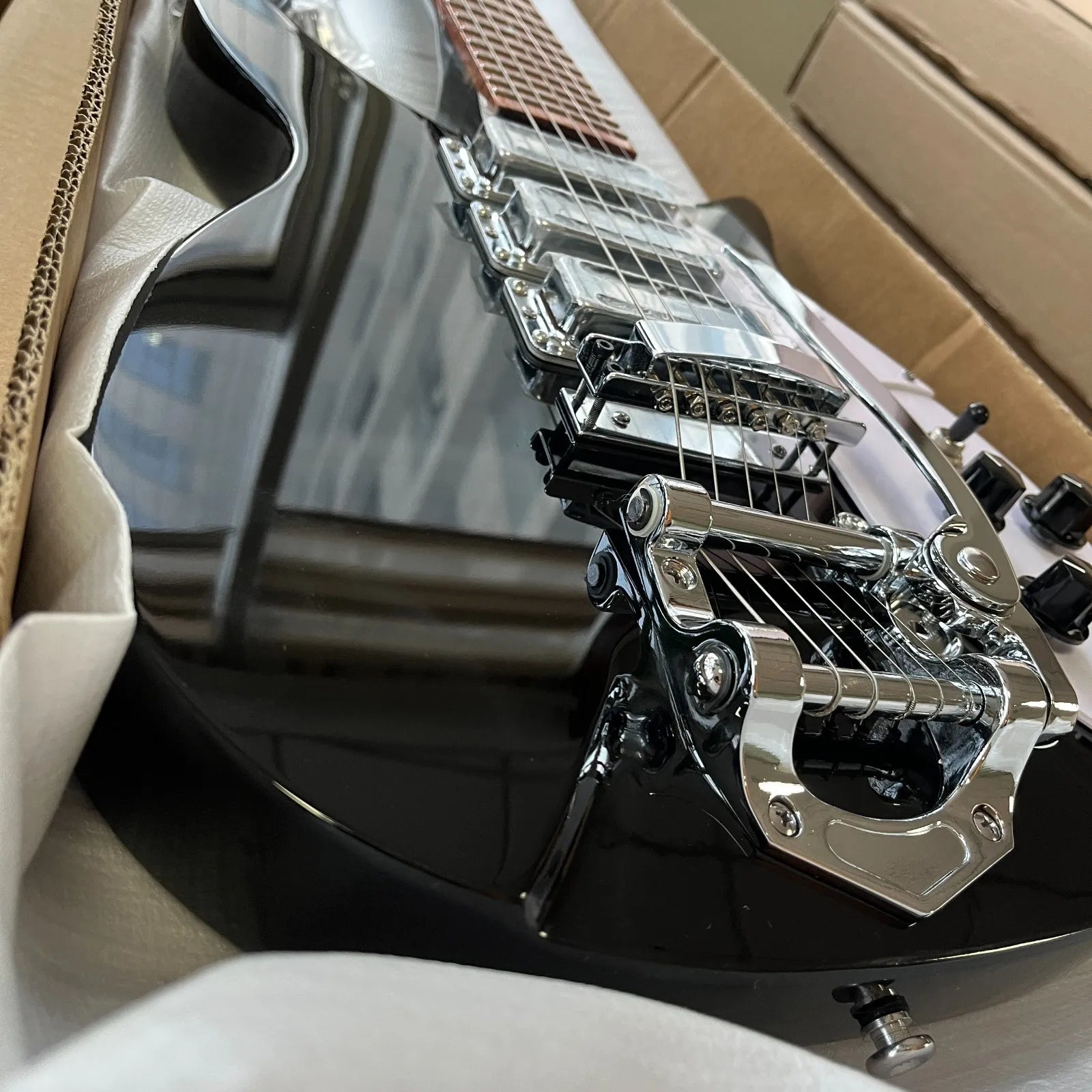 2026 hot new New Black 325 Rick Signature Guitar Chrome Hardware