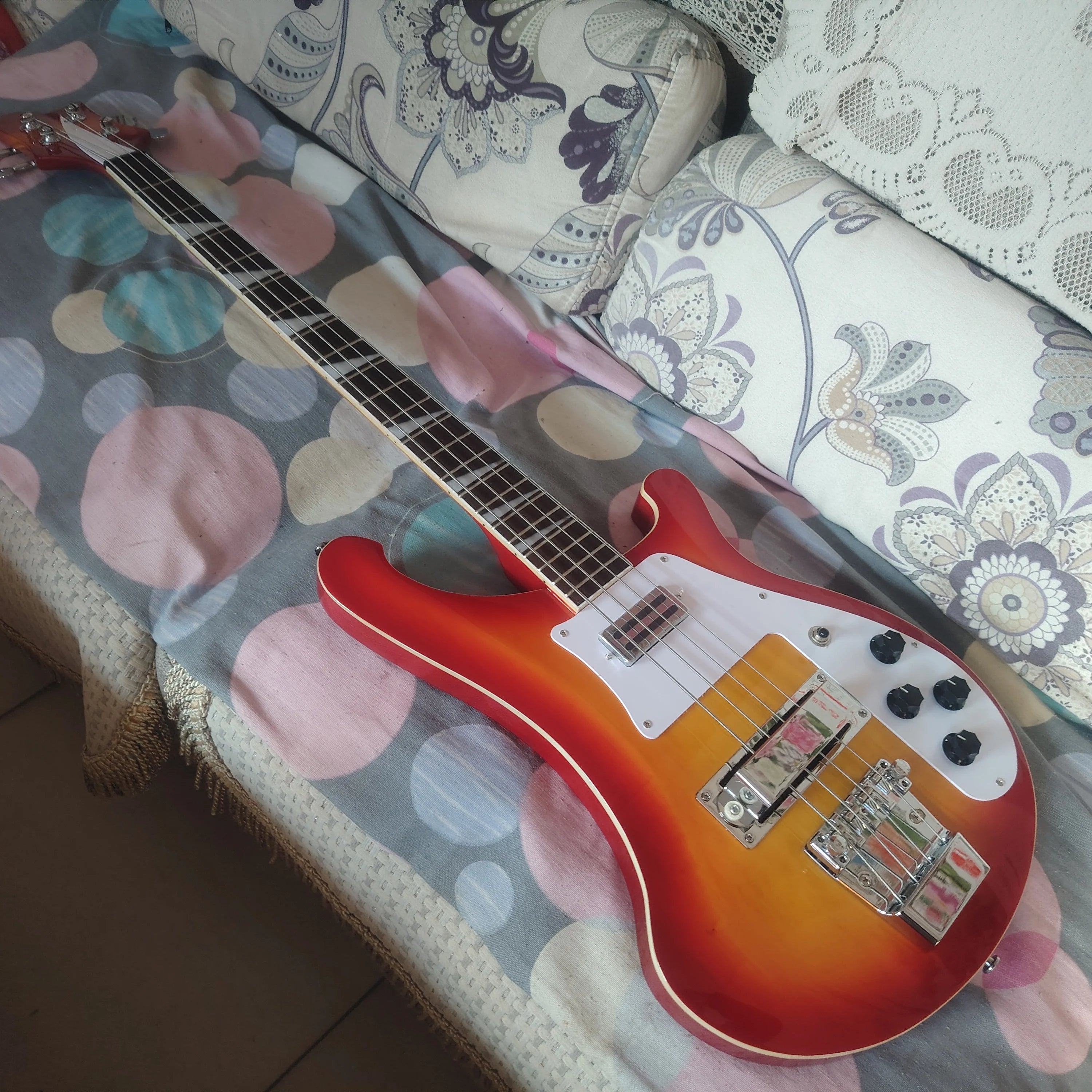 High quality 4-series BASS guitar, professional debugging, gift giving, shipped from local warehouse in the United States