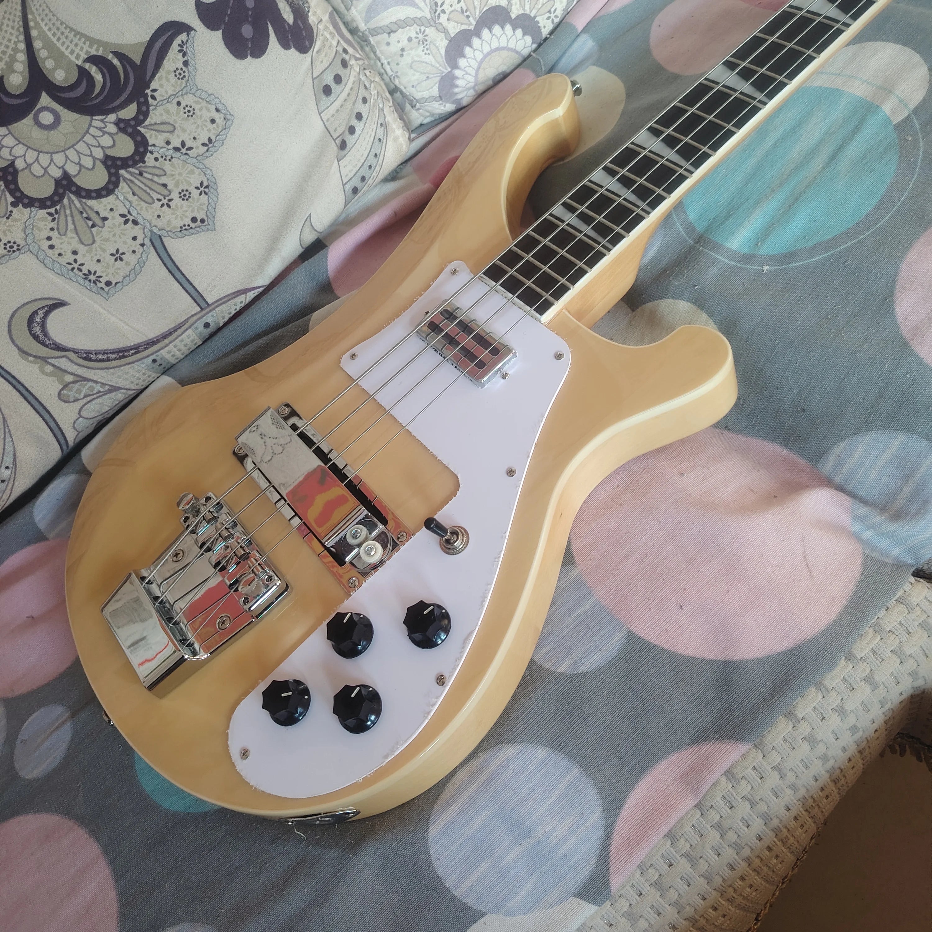 High-Quality  Bass Electric Guitar | Basswood Body, Rosewood Fingerboard, 4 Strings, 22 Frets, S-H Pickup,