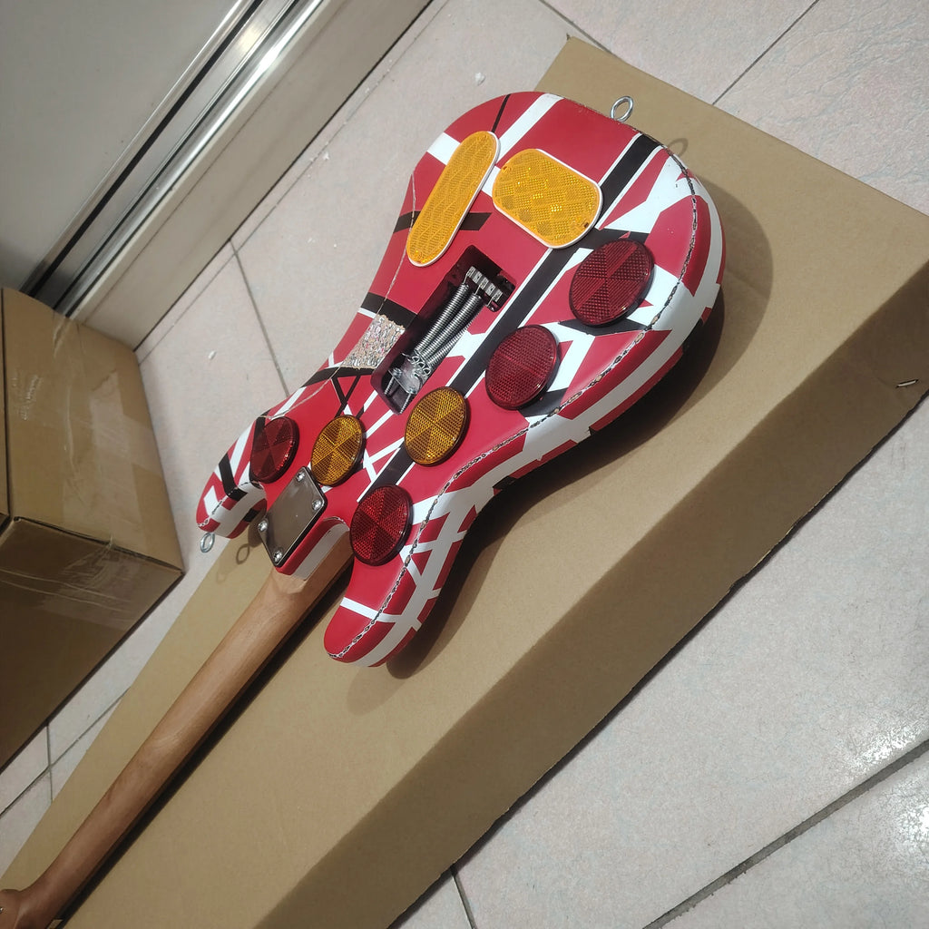Striped Series Electric Guitar Red White Black Heavy Relic Maple Neck Floyd Rose Tremolo， Inspired Electric Guitar Red Striped H