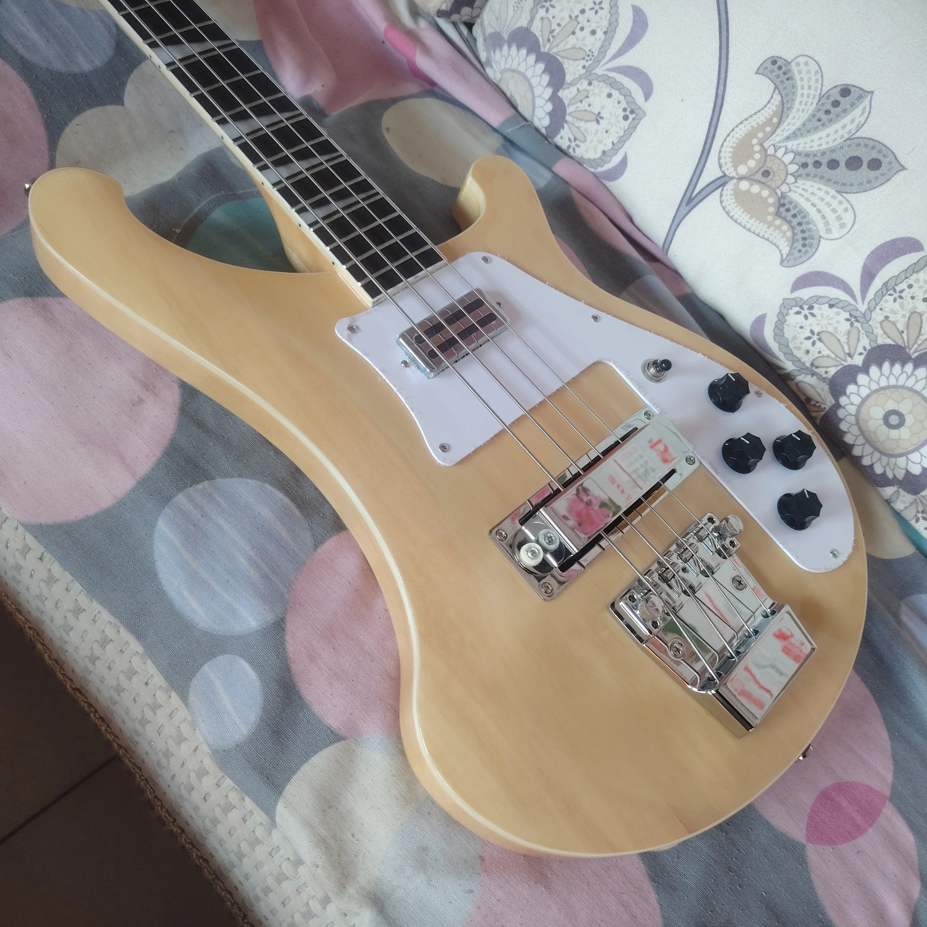 High-Quality  Bass Electric Guitar | Basswood Body, Rosewood Fingerboard, 4 Strings, 22 Frets, S-H Pickup,